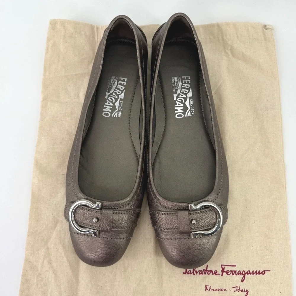 Salvatore Ferragamo Calandria‎ Metallic Kid Leather Gancini Flats Mercurio 8.5 B